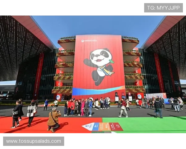 广州队热身赛状态回暖，为新赛季注入信心与竞争力增强