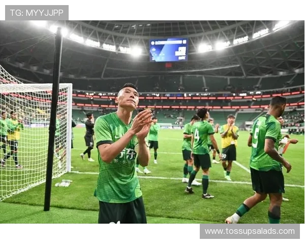 国安战术转型遇阻：双翼折损后控球体系承压，反击成阶段性选项