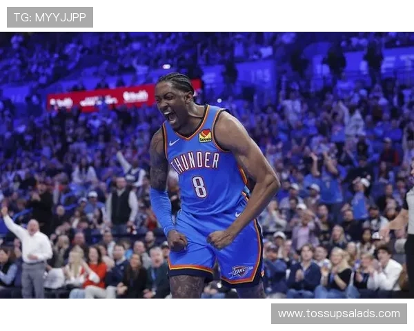 杰伦·威廉姆斯利用挡拆创造空位，提升投篮效率明显超越队友